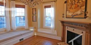 Lovely, De-leaded 3-bed, 2-bath Newton Apartment Gallery 1