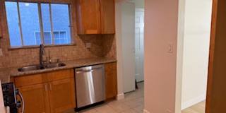 442 N Hollywood Way Gallery 8