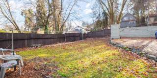 8th 370 E AVE Gallery 19