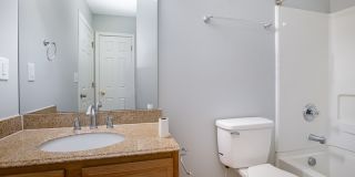 4206 Wilson Lane Gallery 24