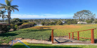 Spectacular View from this Single Story Home! Gallery 16