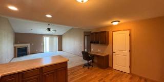 2-bedroom, 2-bath Duplex in Champaign, IL Gallery 9