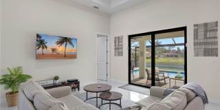1137 SW 18th Court Gallery 2