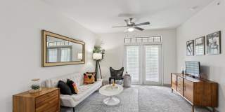 Waller Creekside on 51st Gallery 4