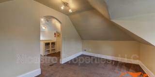 363 E 12th Avenue Gallery 30