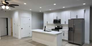 371 W Country Club Drive Gallery 5