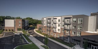 Avenue Madison Gallery 34