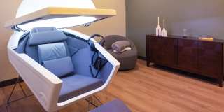 The Meridan Gallery 27