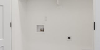 Welcome to The Becanni! Gallery 39