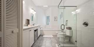 2585 Sheltingham Drive Gallery 23