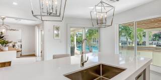 904 HYACINTH Drive Gallery 4