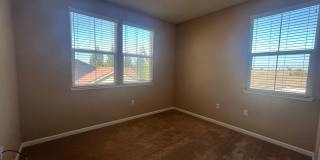 Spacious 3bed 2.5 bath available in Regency Park Spacious 3bed 2.5 bath available in Regency Park Gallery 18