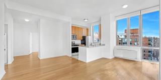 425 Main St Gallery 1