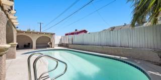 2571 Vegas Valley Drive Gallery 36