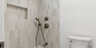 OPEN HOUSE SATURDAY 4/11 - 12PM TO 2PM Sunny and Bright 3 Bedroom End Unit in Yorktown Villas Neighborhood Gallery 28