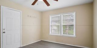 Close to Local Amenities and Downtown Gallery 8
