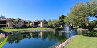 ** THE VINEYARDS SEASONAL ** 2 BED PLUS A DEN\2 BATH 2ND FLOOR COACH HOME READY FOR YOU ** VACATION READY HOME ** Gallery 5