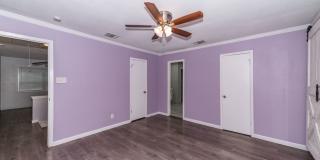 RENOVATED 2-BEDROOM TOWNHOME IN AHISD Gallery 22
