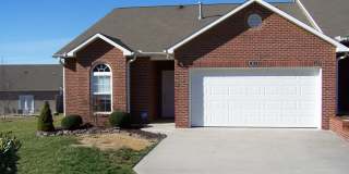 3 bed, 2 bath, 2 car garage, ranch style townhouse in N. Knoxville 3 bed, 2 bath, 2 car garage, ranch style townhouse in N. Knoxville Gallery 1