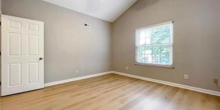 901 Wentworth Court Gallery 13