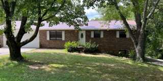 Maryville 37801 - 3 bedroom 2 bath (Upstairs Only) home - Contact Troy Adams (865) 233-6949 Gallery 1
