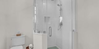 205 Morris Avenue Gallery 48