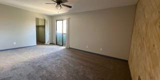 Charming 2BR Townhome in Aurora Gallery 23