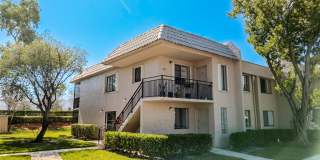 370 Racquet Club Rd Gallery 1