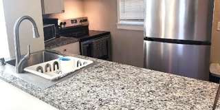 Furnished 1 Bed 1 Bath Apt in Linwood Place Add NW OKC Gallery 16