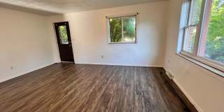 431 1/2 State St Gallery 1