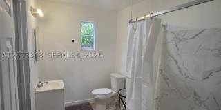 1008 N 18th Ct Gallery 15