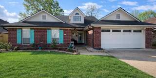 4 BEDROOM ONLY 7 MILES FROM BARKSDALE AIR FORCE BASE Gallery 1