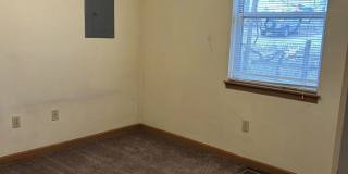 810 E. Jackson Triplex Gallery 7
