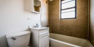 6400 S. Rockwell Street Apartments Gallery 3