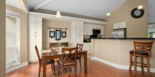 Furnished 3 Bedroom 3 Bath Condo Gallery 8