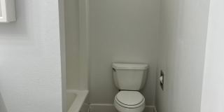Beautiful 3 bedroom 2 bath house in Eugene! Gallery 26