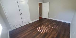 Charming Three bedroom one bath with huge backyard Gallery 37
