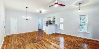 Room in 4 Bedroom Home at Harlan Rd SW Gallery 16