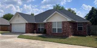 5563 E Antlers Court Gallery 1