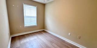 50% OFF 1ST MONTH RENT -----  3B/2.5B Townhome located in Twin Lakes Neighborhood! Gallery 16