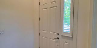 Spacious Home on Golf Course  - All Bedrooms En Suite Gallery 4