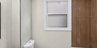 345 Walnut St Gallery 37