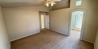 Gorgeous 3Bed/2.5Bath, 2-Story home located in Summerlin Gallery 7