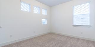 Huge Home in Perfect South Austin Location Gallery 16