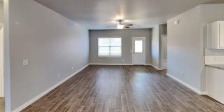 3 Bedroom 2 Bathroom 2 Car Garage Home in Oakdale School District Gallery 8