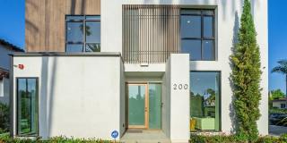 200 N DOHENY Dr Gallery 20