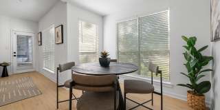 Avana Lexington Gallery 37
