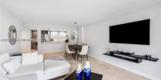 1149 Hillsboro Mile Gallery 11