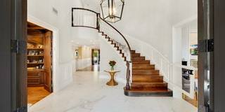 13037 San Vicente Boulevard Gallery 3