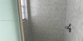 703 NE 195th St Gallery 12